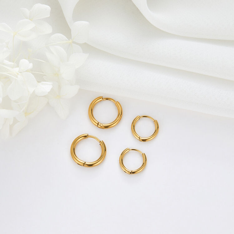 quality Fashion Jewelry PVD 14K Gold Plated Stainless Steel Round Hoop Earrings 11mm 14mm Huggies Earring factory