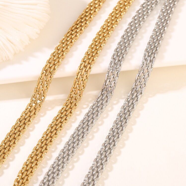 quality Wholesale Fashion New Products Unique Design Snake Skin Pattern Stainless Steel Necklace PVD 14K Jewelry Necklace factory