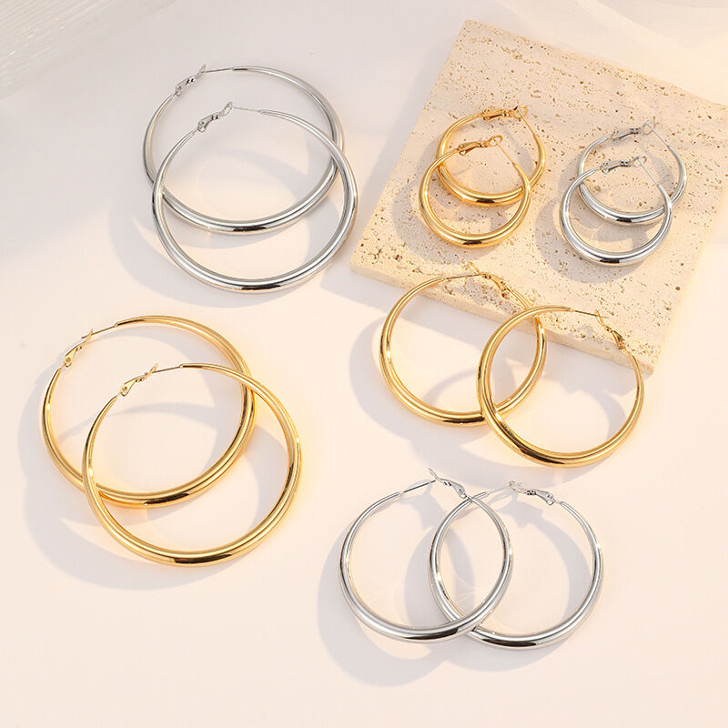 quality Fashion European and American Style Stainless Steel Hoop Earrings 18K PVD Plated Large Hoop Earrings for Women's Birthday Party factory