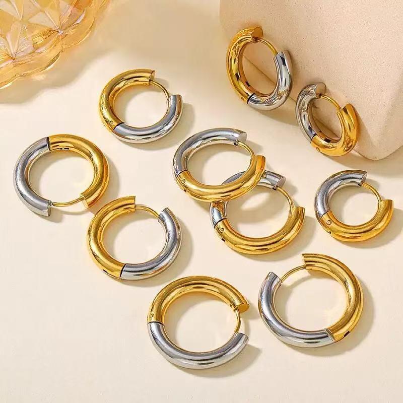 quality Stainless Steel Two Tone Electroplated Smooth Coil Round Earrings Available in Various Sizes Unisex Jewelry Hoop Earring factory