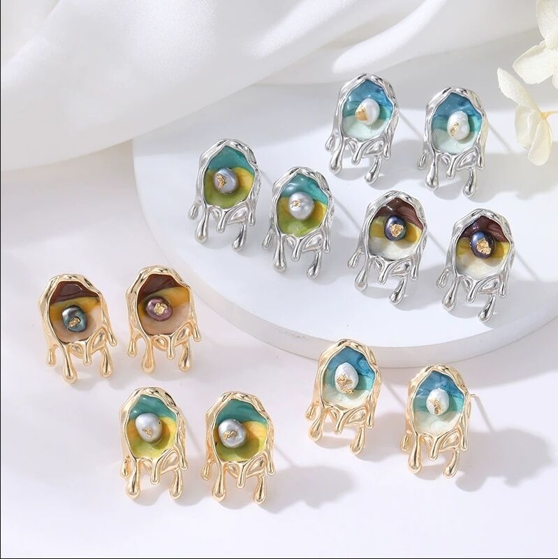 quality Fashion 14K Plate Gold French Retro Baroque Natural Pearl Earrings Enamel Monet Garden Style Studs Jewelry Gift factory