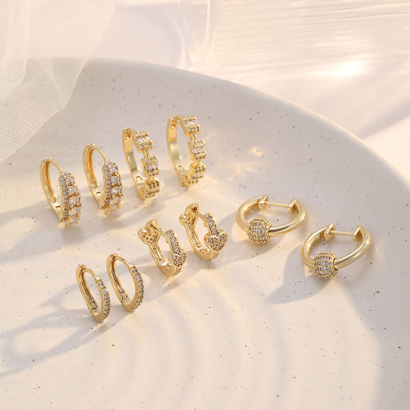 quality Jiexing Jewelry Brass Plated 14K Gold Zircon Earrings Heart Fashion Women's Bead Hoop Earring factory