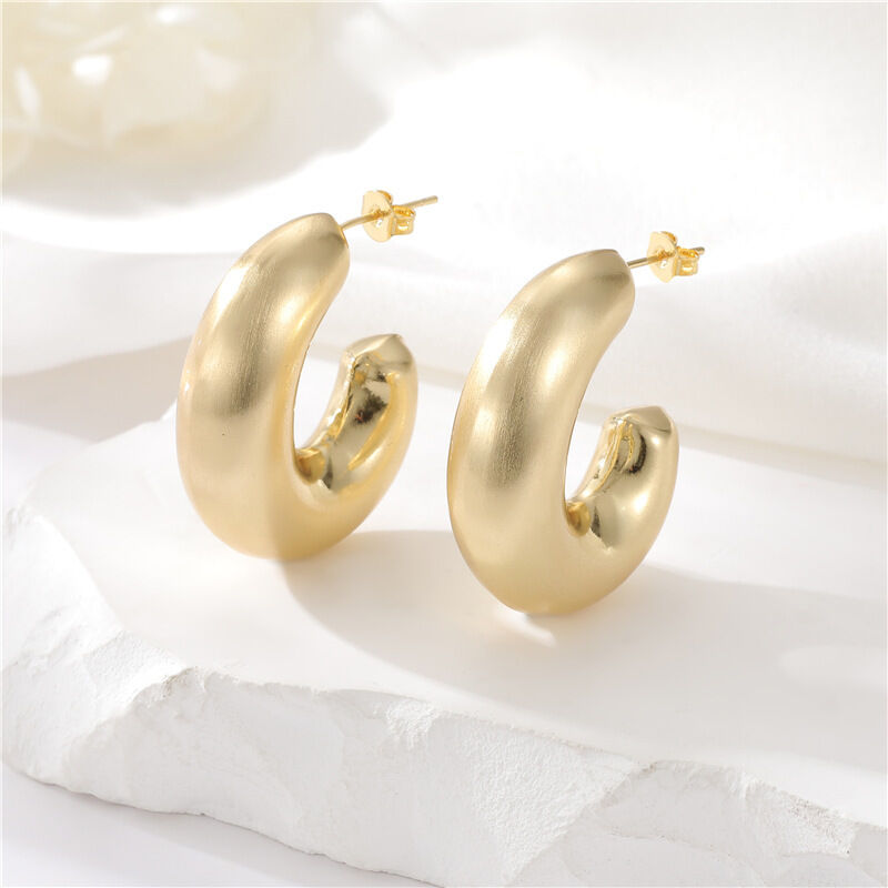quality Wholesale Fashion Brushed Hollow Women's Earring Crescent Shaped Earrings 14K Gold Plated C-ring Hollow Studs factory