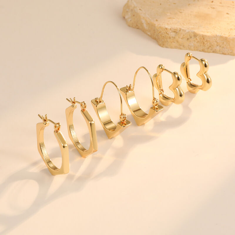 Quality Fashion Light Luxury Earring for Women Pentagonal Geometric  Shaped  Ear Hooks French Retro Gold Plated Earrings Wholesale factory