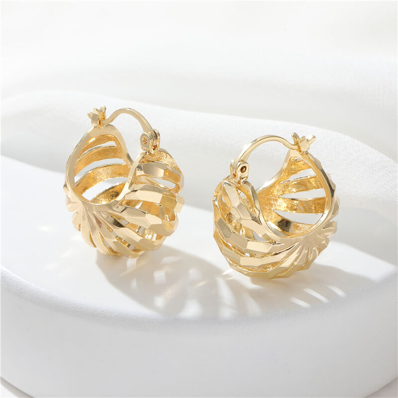 quality Hot Hollow Design Ladies Jewelry Brass 14K Gold Plated Flower Basket Nets Shape Hoop Earrings for Women factory