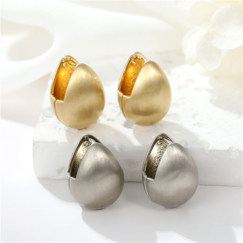 quality Korean Style Fashion Design Brushed Effect Hoop Earrings High Quality Gold Silver Plating for Women factory
