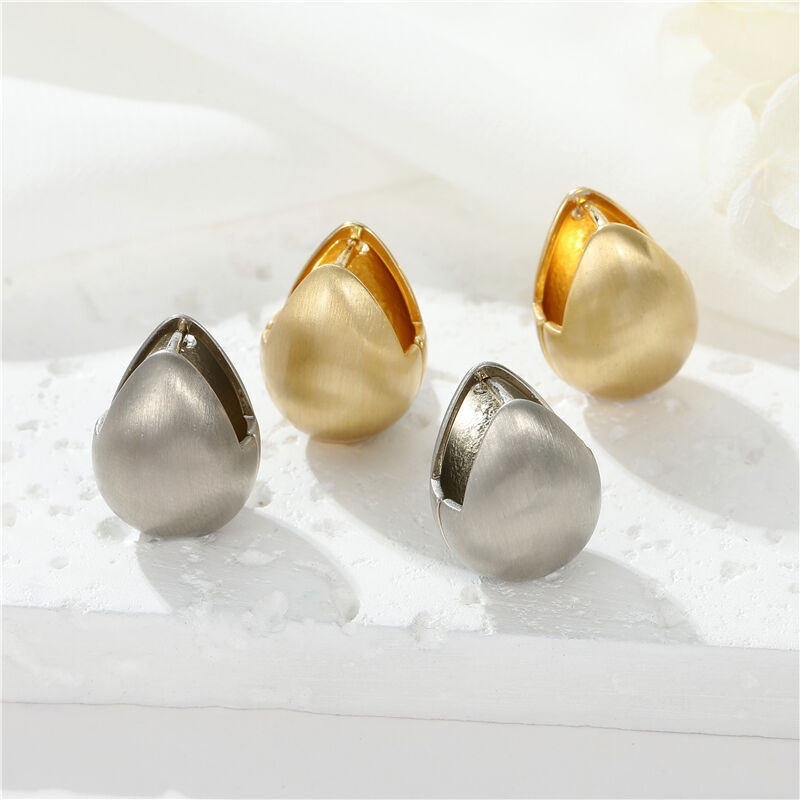 quality Korean Style Fashion Design Brushed Effect Hoop Earrings High Quality Gold Silver Plating for Women factory