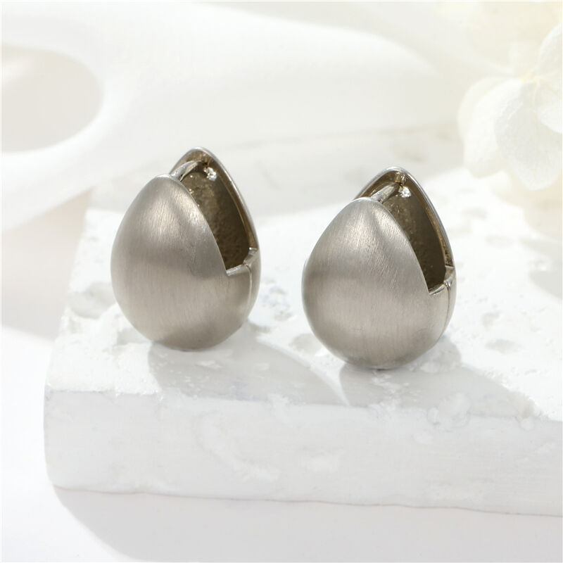 quality Korean Style Fashion Design Brushed Effect Hoop Earrings High Quality Gold Silver Plating for Women factory