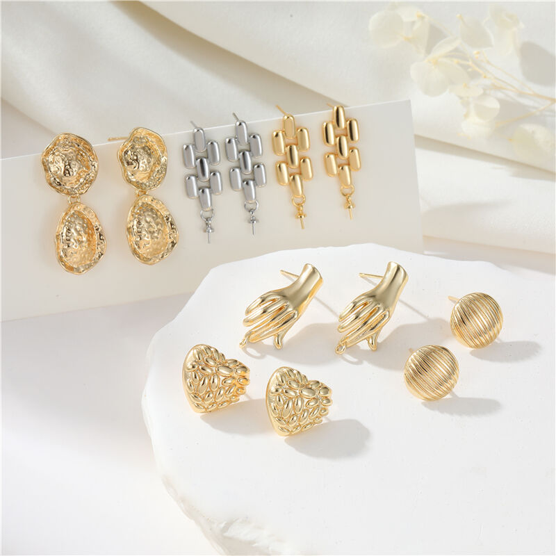quality 14K Gold Plated Fashion Jewelry Earrings Accessories Round Heart Shape Earrings DIY Women's Hand Shape Earrings factory