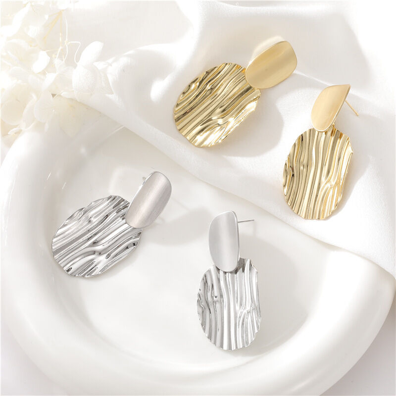quality Fashion Gold Plated Brass Stylish Women's Earrings Wave Potato Chip Shape Silver Post Hypoallergenic Studs Earring factory