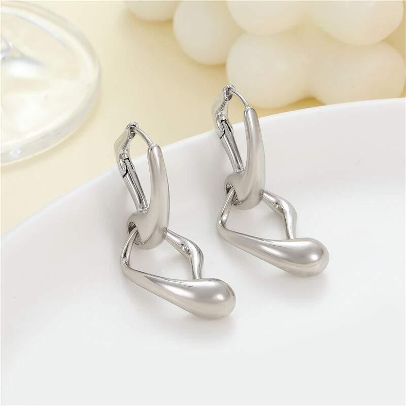 quality Factory Jewelry Wholesale Simple Design Twist Shape Earrings 14K Gold Plated Thick Huggie Hoop Earrings factory