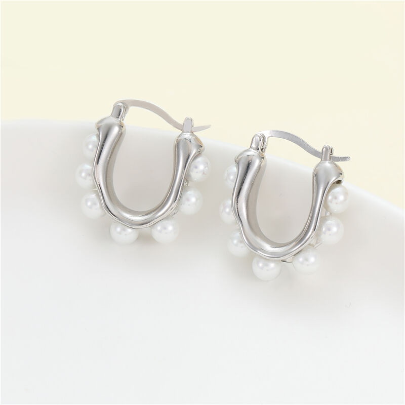 quality Fashion Jewelry Lovely Trendy Hoop Loop Earring White Pearl Round Shape Design Earrings for Women factory