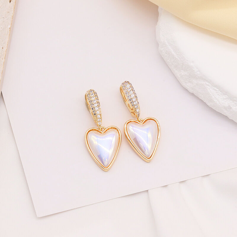 quality 14K Gold Plating Fashion New Design Pearl Heart Shaped Zircon Hoop Earring for Women's Jewelry Earrings factory