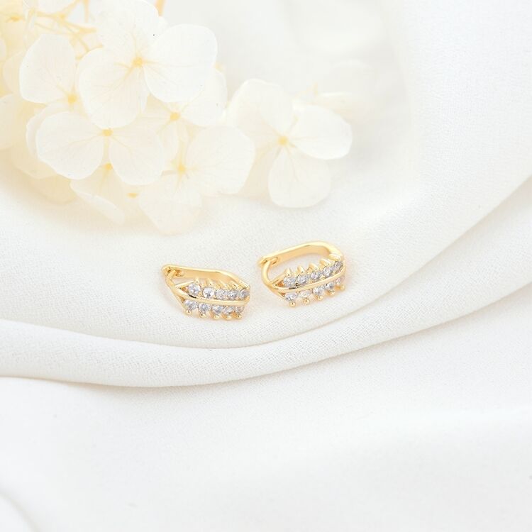 quality New Design 14K Gold Plated Inlaid Zircon Huggie Hoop Earrings factory