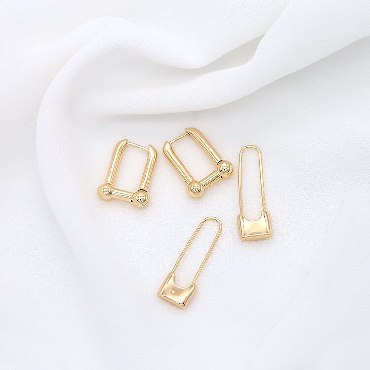 quality Factory Wholesale 14K Gold Plated Brass Hoop Huggie Earrings Fashion Women's Jewelry Earring factory