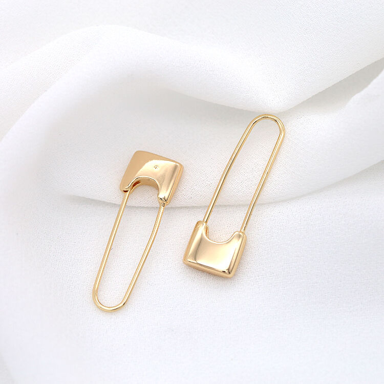 quality Factory Wholesale 14K Gold Plated Brass Hoop Huggie Earrings Fashion Women's Jewelry Earring factory