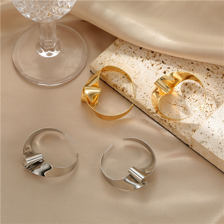 quality Fashion Water Waves Gold-Plated Earrings Irregular Folds Ring Earrings 925 Silver Needle Earrings Wholesale factory