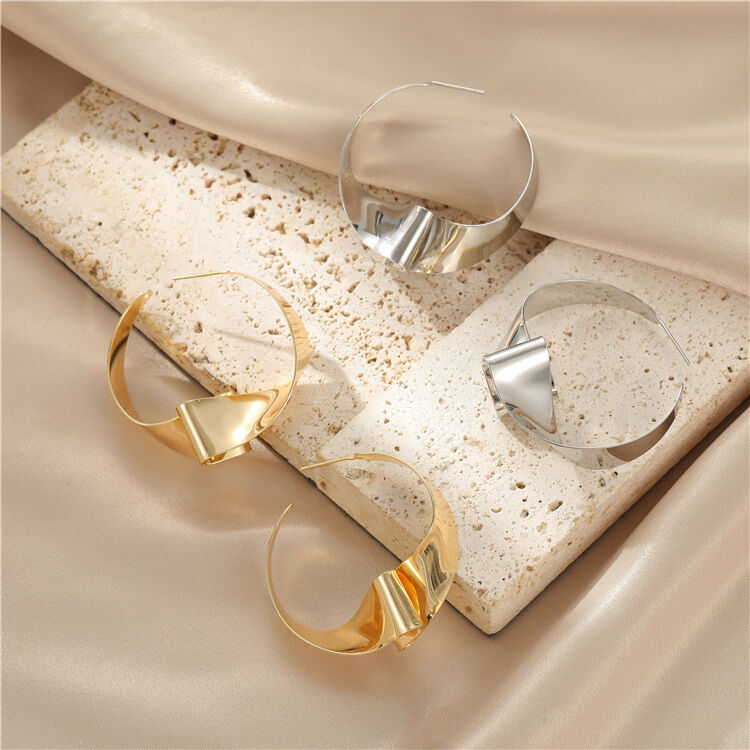 quality Fashion Water Waves Gold-Plated Earrings Irregular Folds Ring Earrings 925 Silver Needle Earrings Wholesale factory