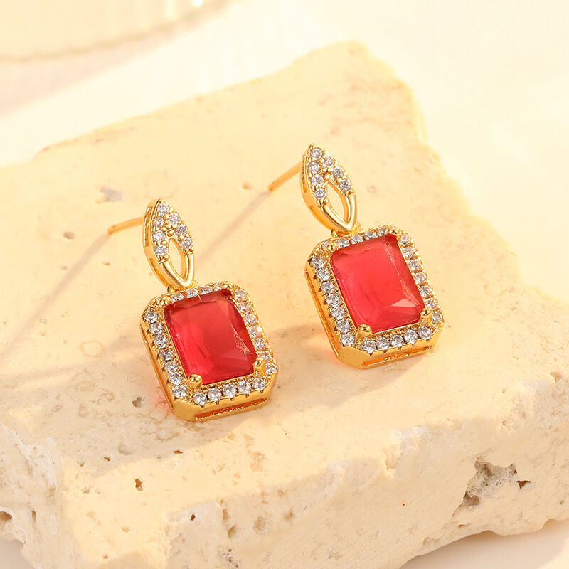 quality Hot Selling Retro Temperament Square Red Green Transparent Zircon Studs Earring High Grade Gemstone Women's Jewelry Earrings factory