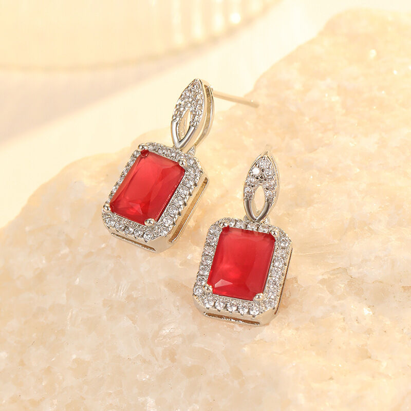 quality Hot Selling Retro Temperament Square Red Green Transparent Zircon Studs Earring High Grade Gemstone Women's Jewelry Earrings factory