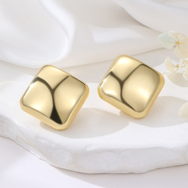 quality 2025 New Design Brass 18K Gold Plated 3D Stereoscopic Square Earring with Smooth Hollow Jewelry Studs Earrings factory