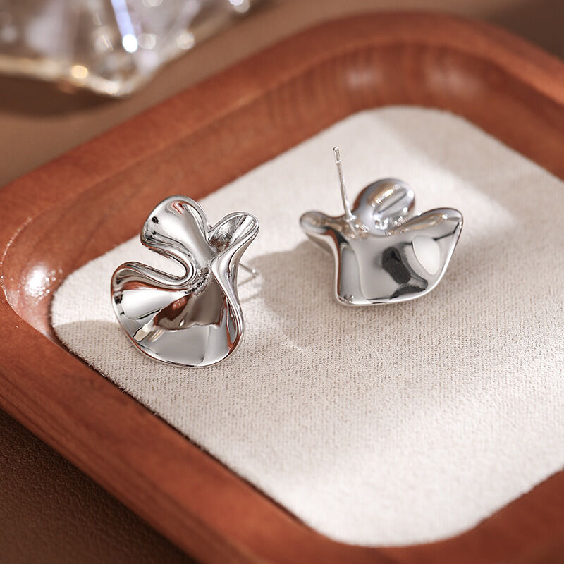 quality Factory Wholesale of Fashionable and Simple Silver Needle Anti Allergy Geometric Jewelry Earrings and French Stud Earring factory