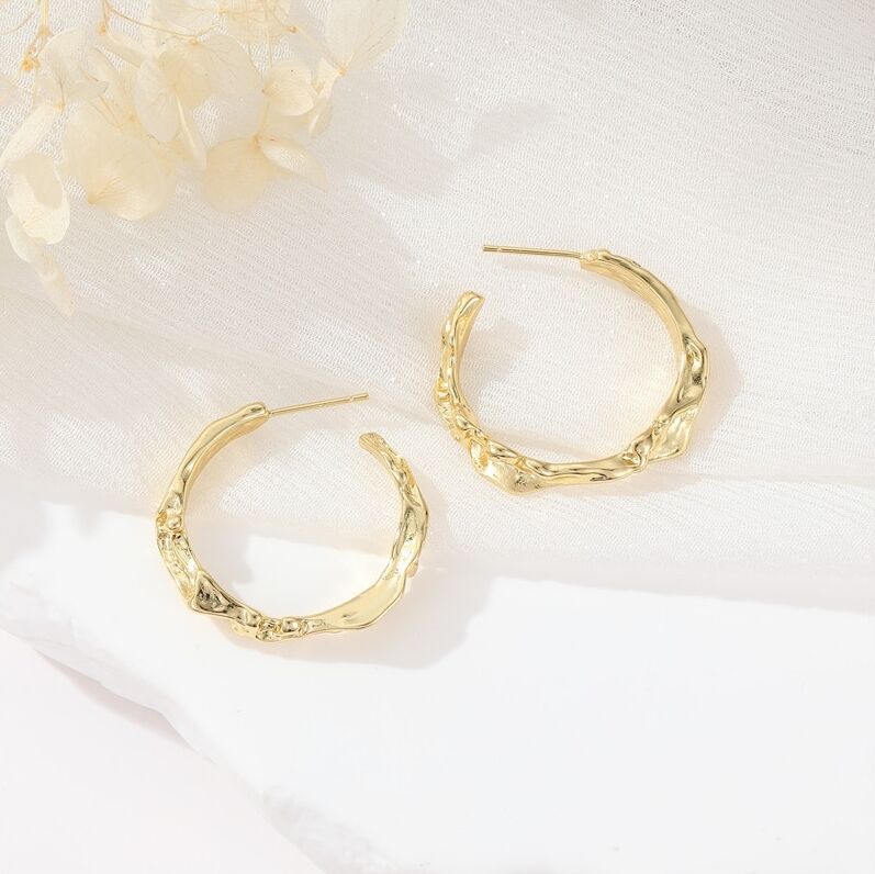 quality Popular Silver Needle Fashion C Ring Earring Vintage Old Gold Folded Irregular Women's Jewelry Earrings factory