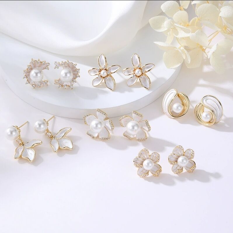 Quality Jiexing Fashion 925 Silver Needle Studs 14k Plated Gold Enamel Pearl Flower Leaf Zircon Women's Jewelry Earrings factory