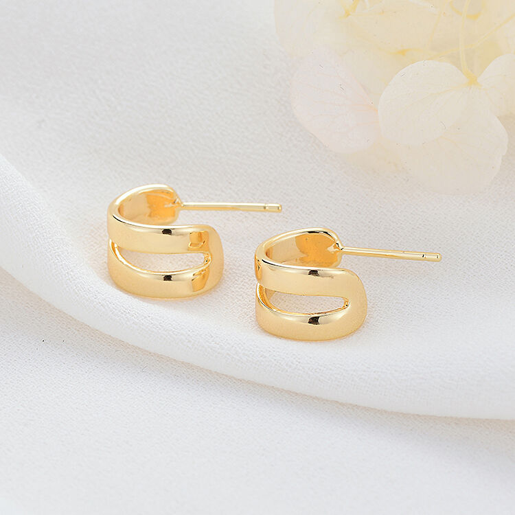 quality Factory Wholesale Fashion Women's Earrings 14K Gold Plated Striped C Shaped Jewelry Earring Studs factory