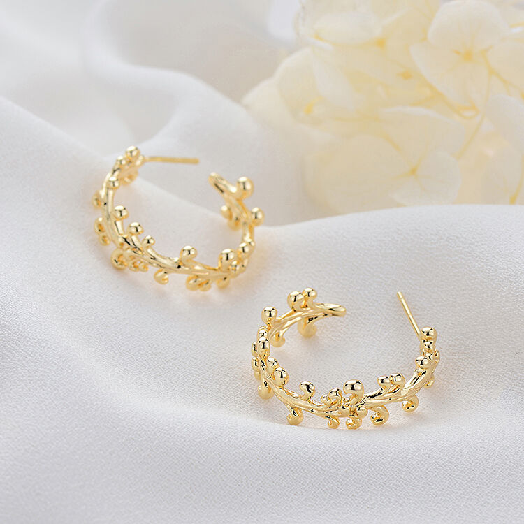 quality Wholesale 14K Gold Plated C Shaped Half Circle Women's Jewelry Earrings Vine Round Ball Beads Fashion Studs Earring factory