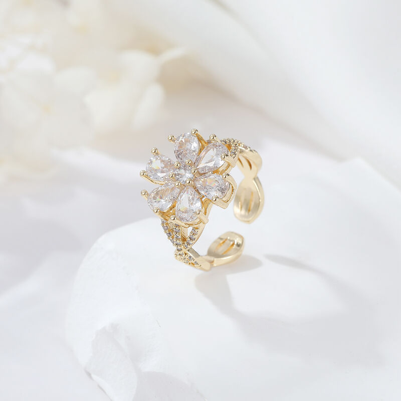 quality Trending Engagement Ladies Flower Heart Shape Unique Adjustable Stacking Finger Rings for Women factory
