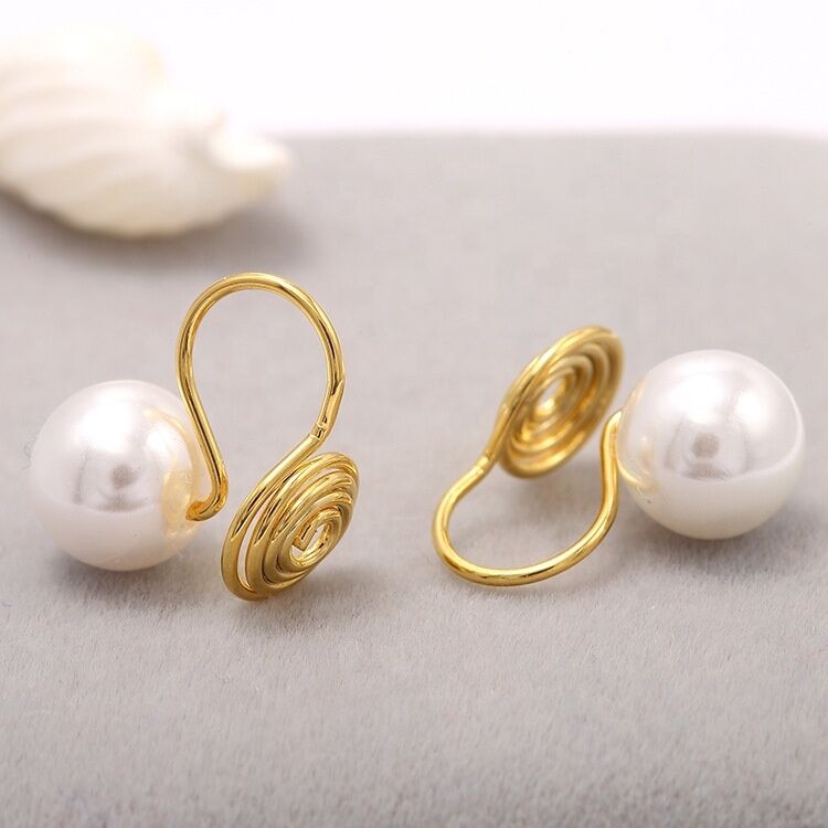 quality Customized Gold-plated Pearl Earrings Jewelry Accessories Inlaid With Pearl Anti-mosquito Ear Clip Earrings Accessories factory