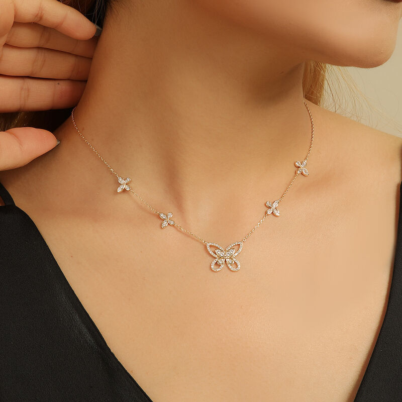 quality Hot Selling Fashion Gold Plated European American Light Luxury Butterfly Inlaid Diamond Pendant Necklace Zircon Collarbone Chain factory