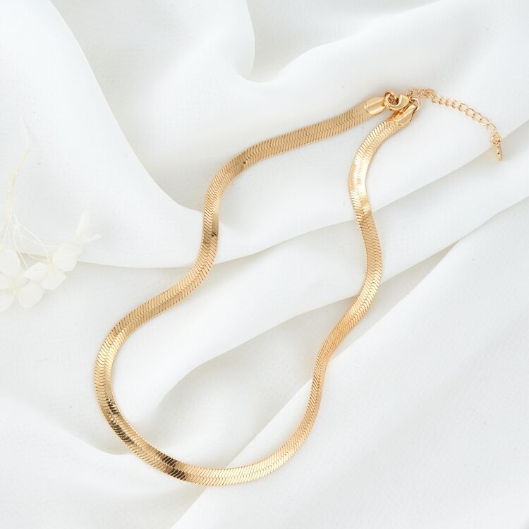 Quality Wholesale Trendy Brass 14K Gold Plated Flat Snake Bone Necklace Chains factory