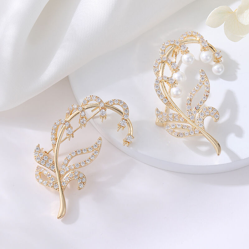 quality Brass Zircon Chest Temperament Multifunctional Branch Leaf Women's Dress Pin Accessories Pearl Style 14k Gold Plated Brooch factory