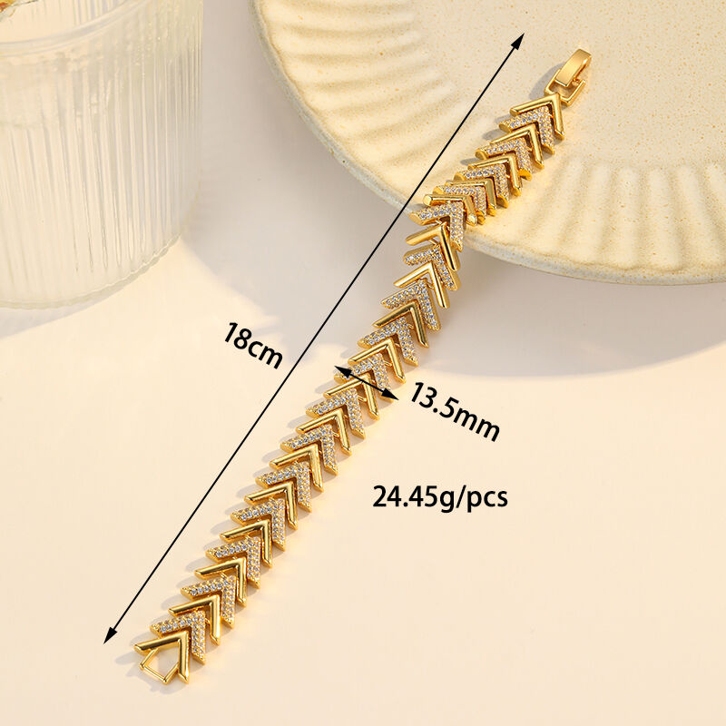 Quality Personalized Trendy Jewelry 18K Gold Plated Brass Zircon Palladium Gold Geometric Ladies Toggle Clasp Link Chain Bracelet factory