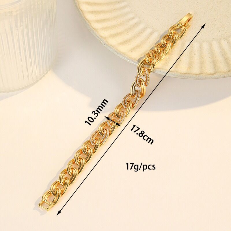 Quality 18K Gold Plated Fashionable Geometric Square Arrow Heart Zircon Charm Bracelet for Women High End Cuban Chain factory