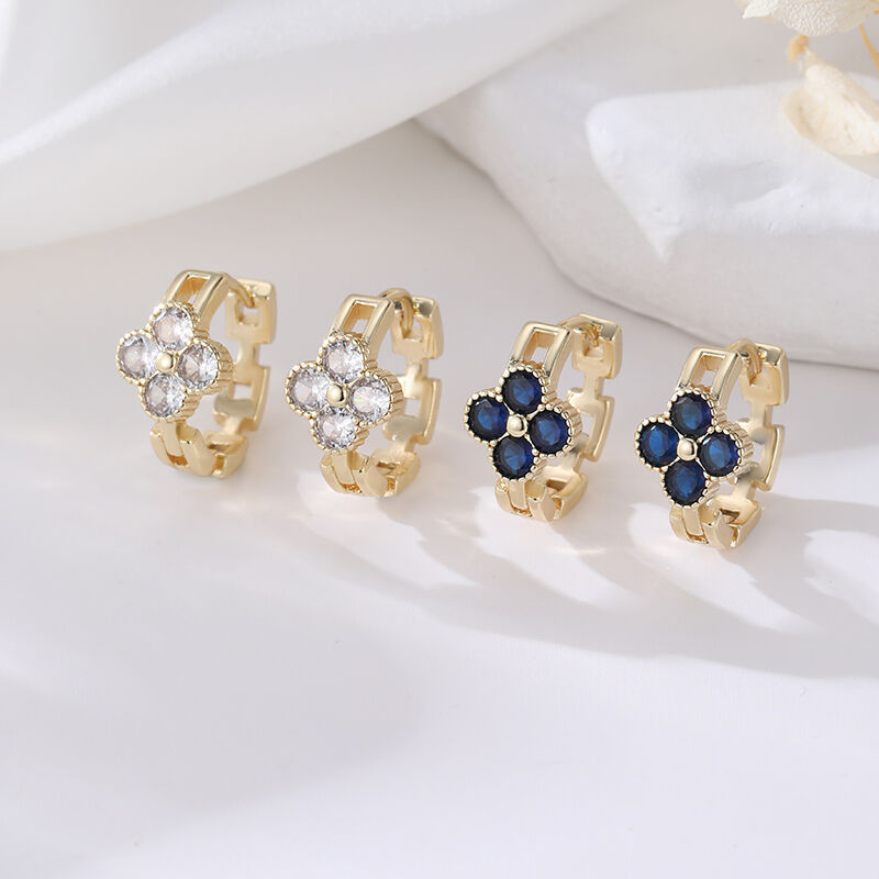 Quality Gold Plated Clover Huggie Hoop Earrings Blue White Cubic Zirconia Chain Link Ear Buckle Earrings Vintage Luxury Women Jewelry factory