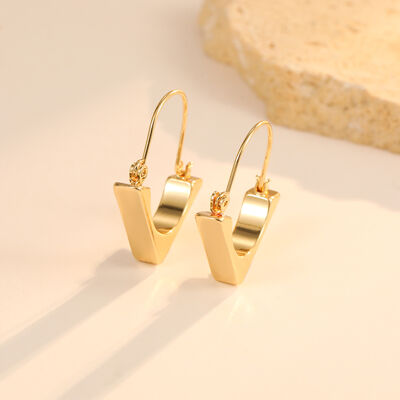 Quality Fashion Light Luxury Earring for Women Pentagonal Geometric  Shaped  Ear Hooks French Retro Gold Plated Earrings Wholesale factory