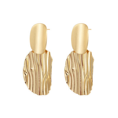 quality Fashion Gold Plated Brass Stylish Women's Earrings Wave Potato Chip Shape Silver Post Hypoallergenic Studs Earring factory