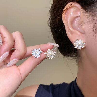 quality Factory Wholesale Brass Enamel Pearl Sterling Silver Stud Earring Women Fashion Jewelry Flower Earrings factory